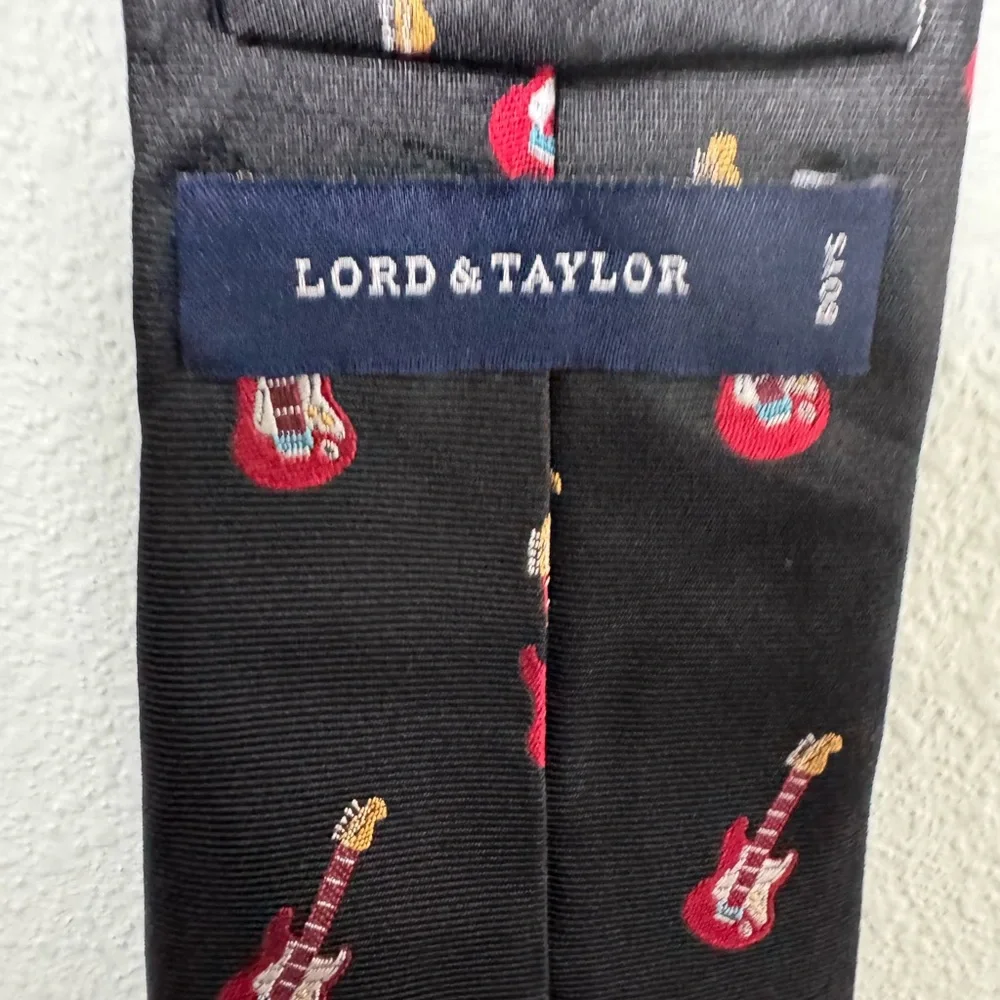 Lord & Taylor Guitar Musician Rock N Roll Tie‎ Novelty Print 100% Silk Tie